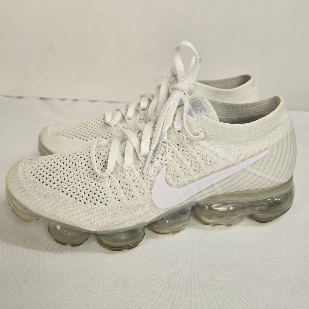 Nike Vapormax Flyknit Triple White 2017 Women's Size 8 849557-100